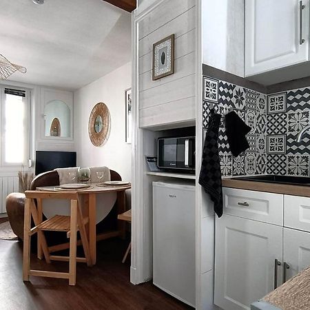 Logement Dans Maison De Pecheur ル・トレポール エクステリア 写真